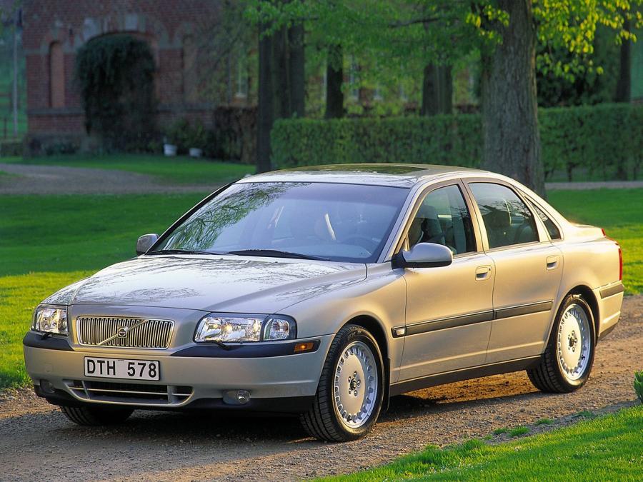  Volvo S80 1998 года  (фото 13 из 21)